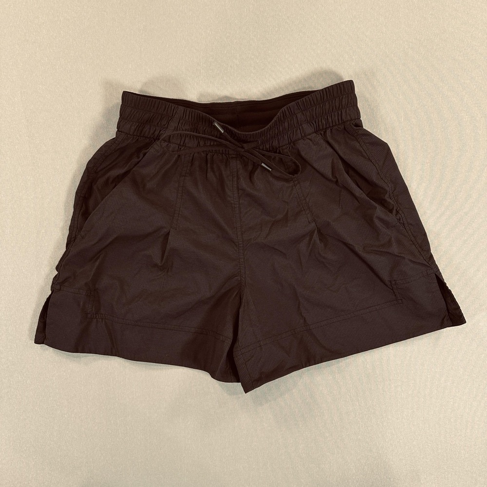 Lululemon Shorts Womens 2 Black Relaxed Fit 3.5 Inseam Drawstring Athletic - Picture 1 of 5
